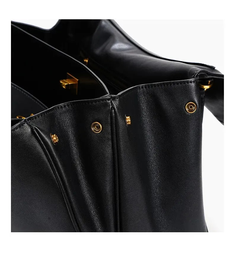 Bolsa Cassy de Ombro em Couro