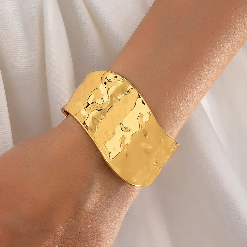 Bracelete Martelado Essence