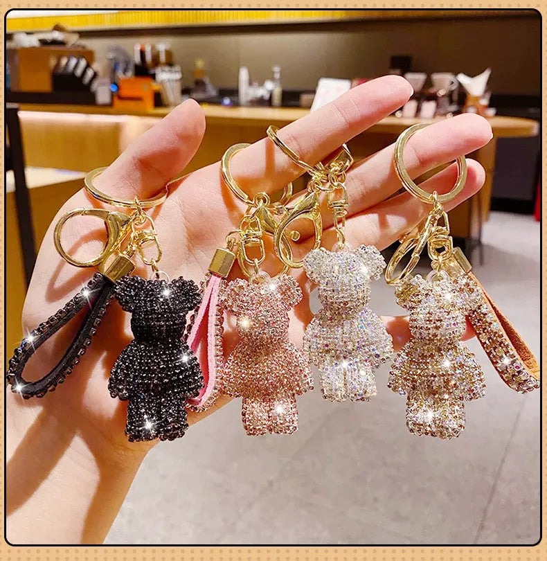 Pingente/Chaveiro de Bolsa Ursinho e Brilhantes