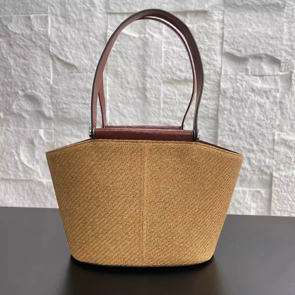 Bolsa Estruturada em Palha e Couro  Mykonos