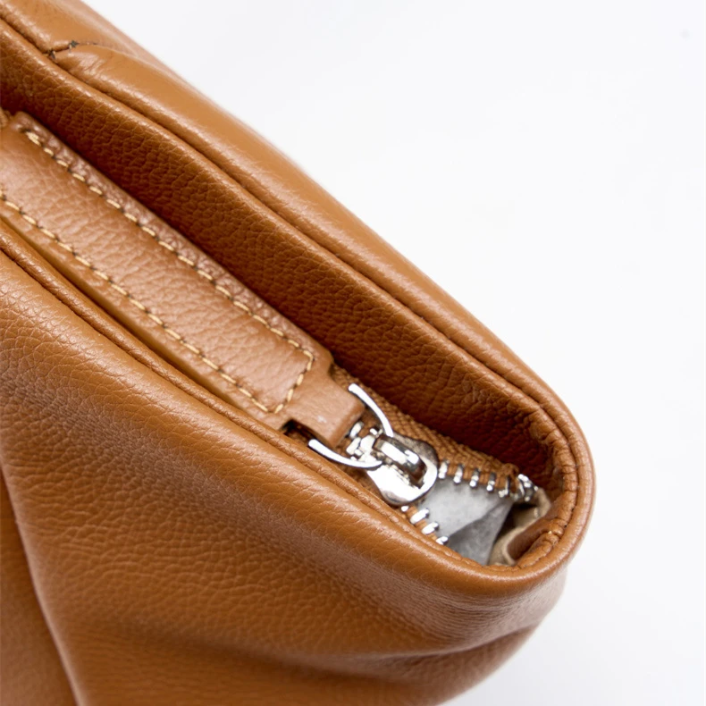 Bolsa Tote em Couro Trapézio