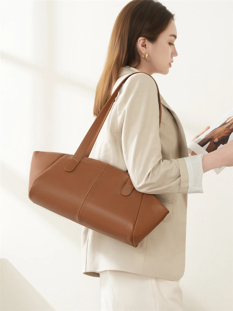 Bolsa Tote em Couro Trapézio