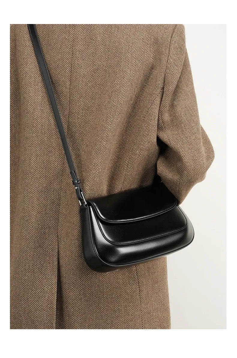 Bolsa Baguete em Couro Dállia