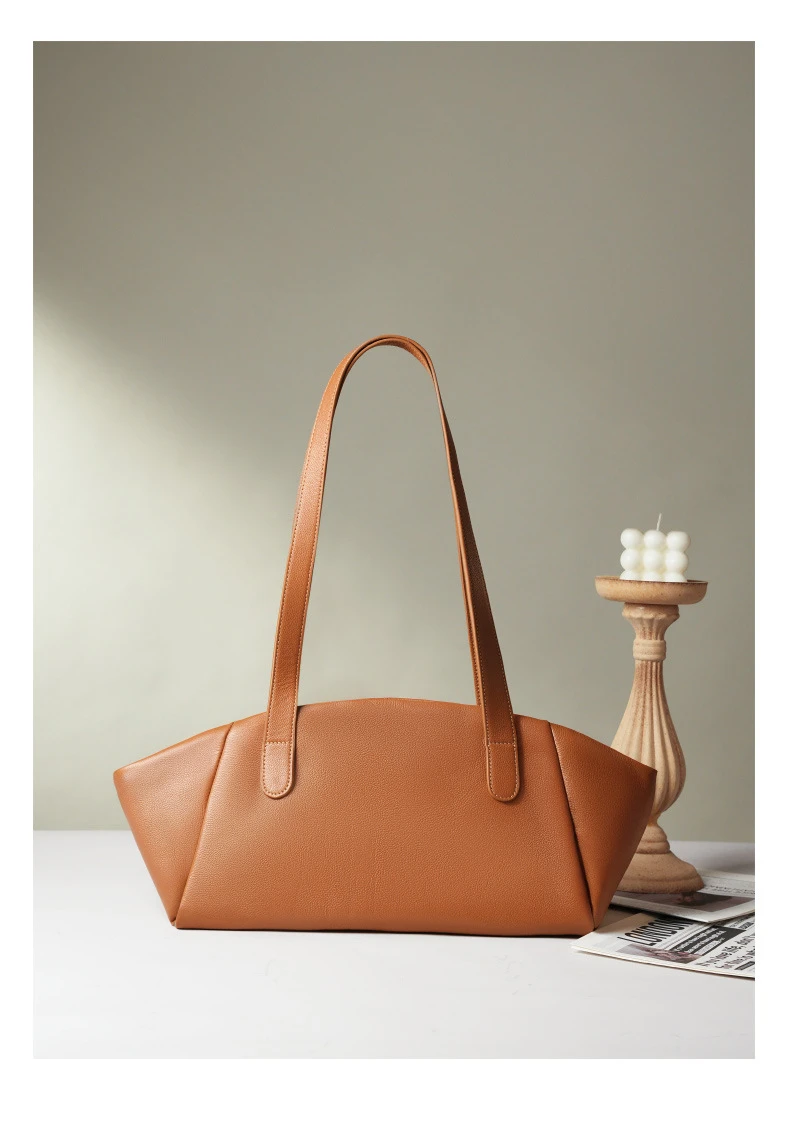 Bolsa Tote em Couro Trapézio