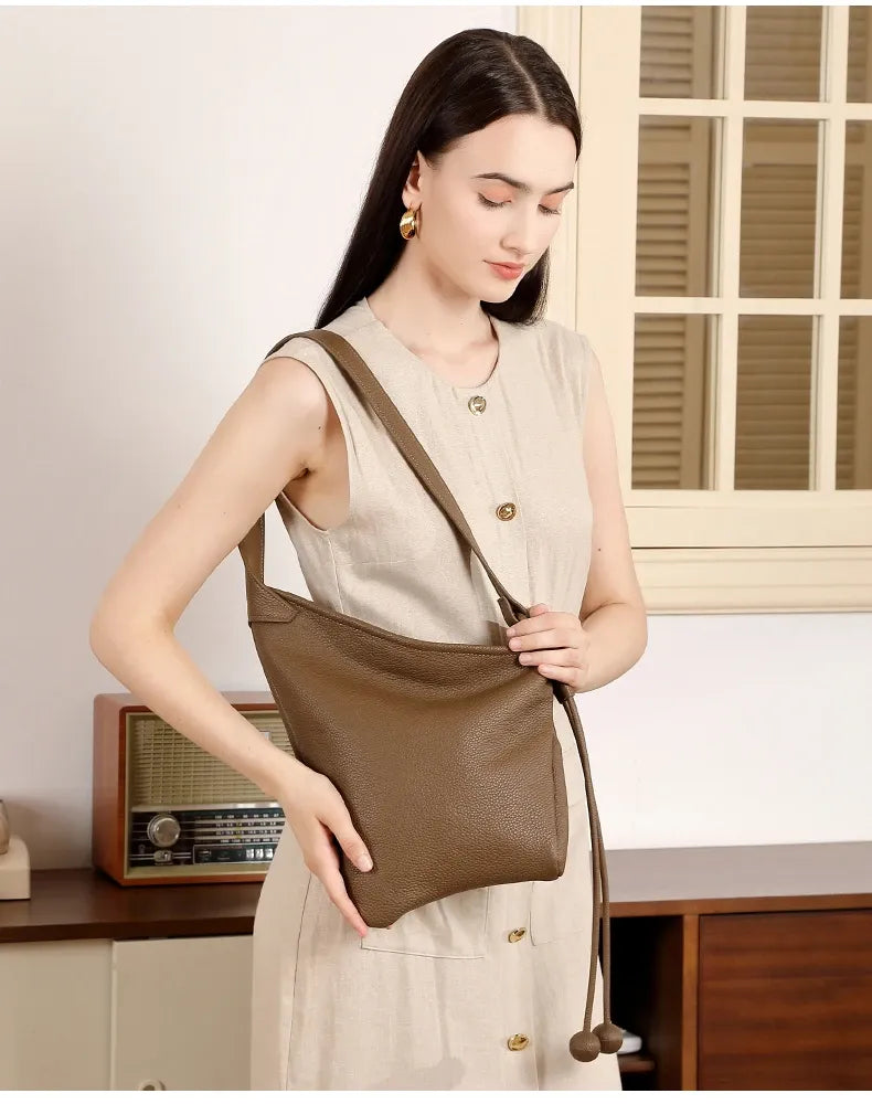 Bolsa Saco em Couro Gália