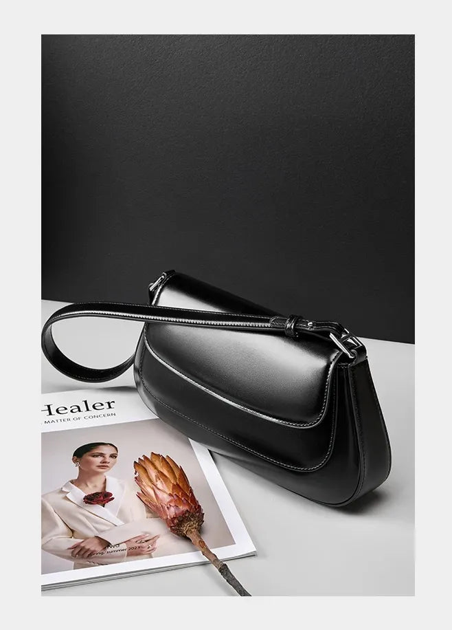 Bolsa Baguete em Couro Dállia