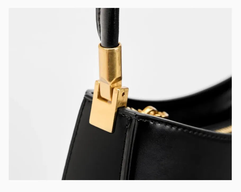 Bolsa de Ombro em Couro Nobreza