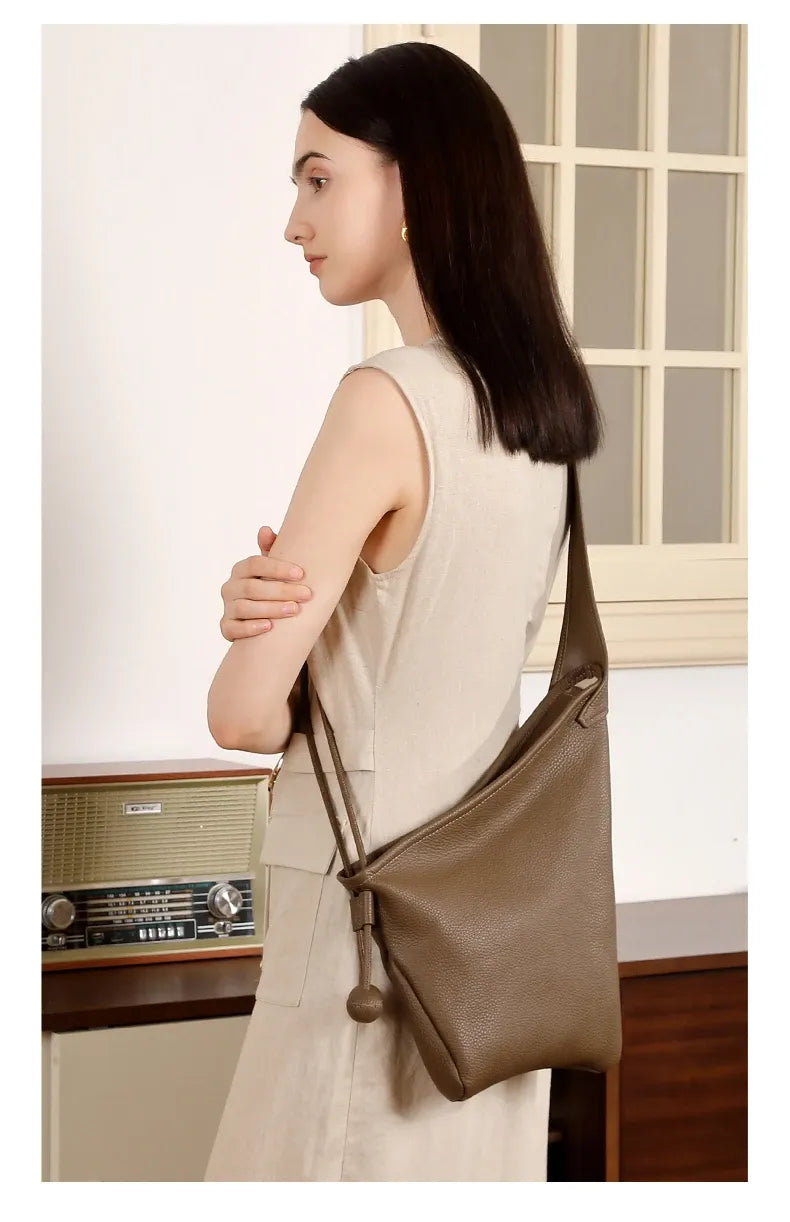 Bolsa Saco em Couro Gália