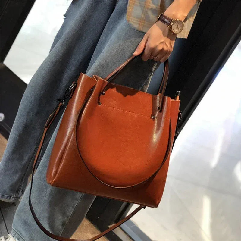 Bolsa Tote de Ombro Couro Legítimo MontPellier
