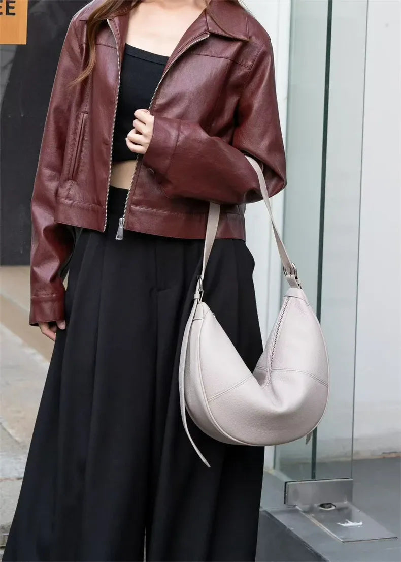 Bolsa de Ombro Hobo em Couro Túlia