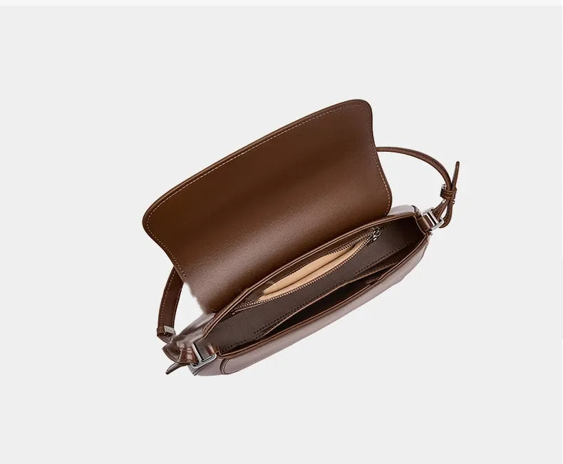 Bolsa Baguete em Couro Dállia