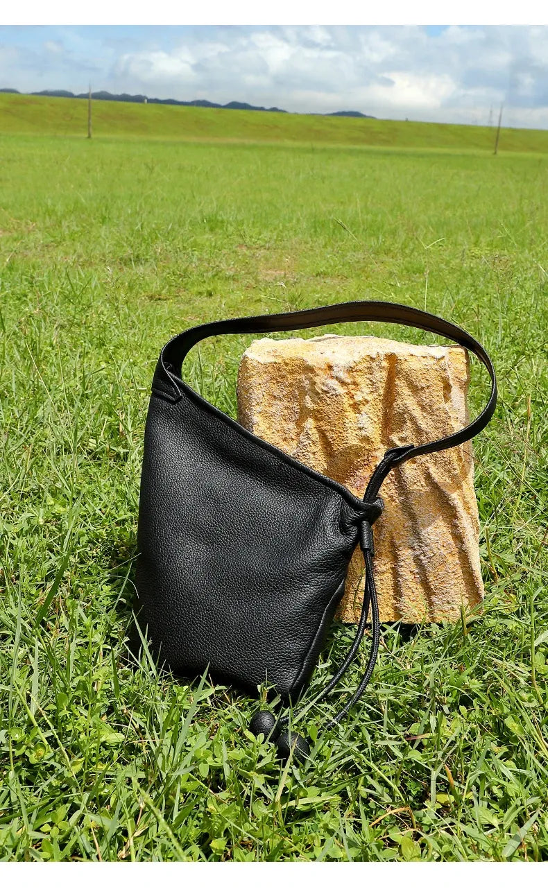 Bolsa Saco em Couro Gália