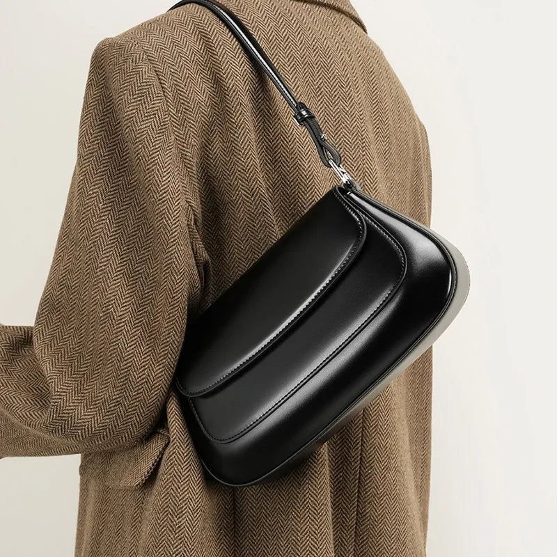 Bolsa Baguete em Couro Dállia