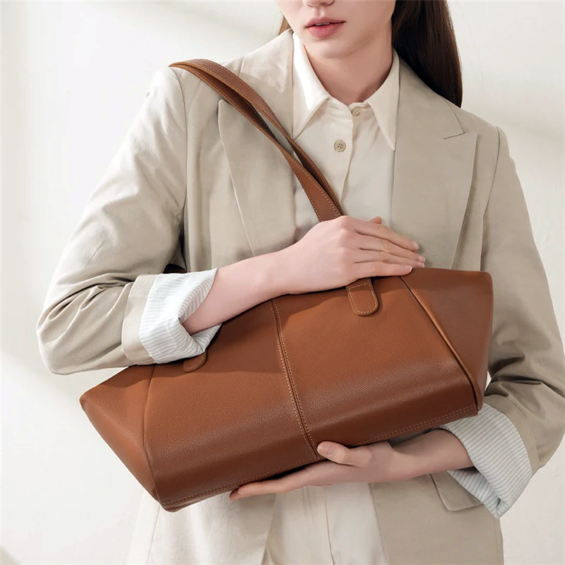 Bolsa Tote em Couro Trapézio