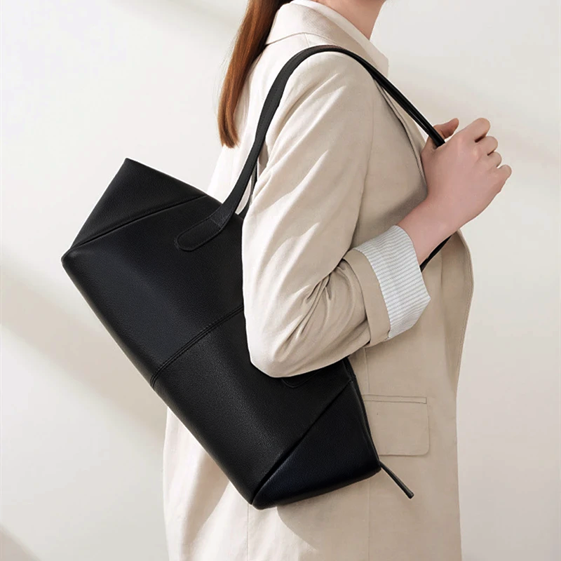 Bolsa Tote em Couro Trapézio