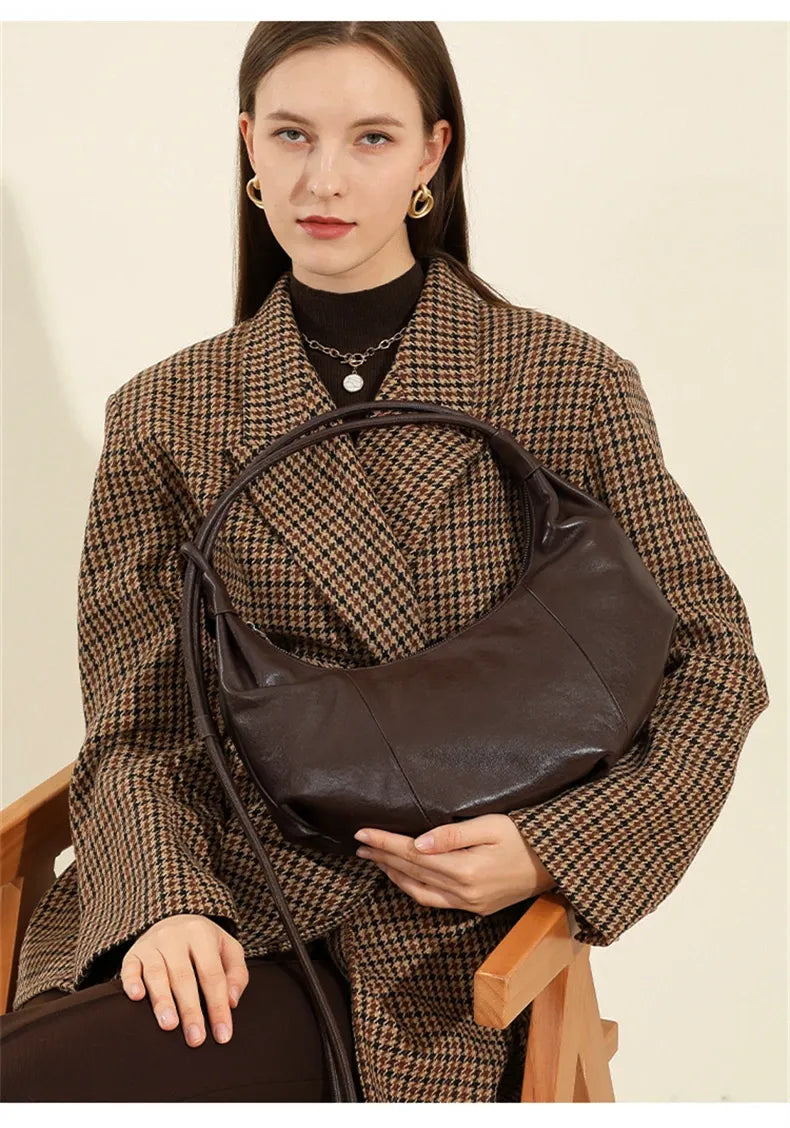 Bolsa Hobo em couro Bebel