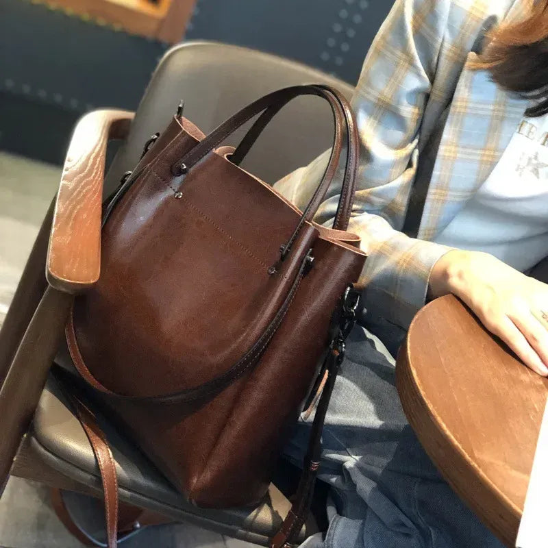Bolsa Tote de Ombro Couro Legítimo MontPellier