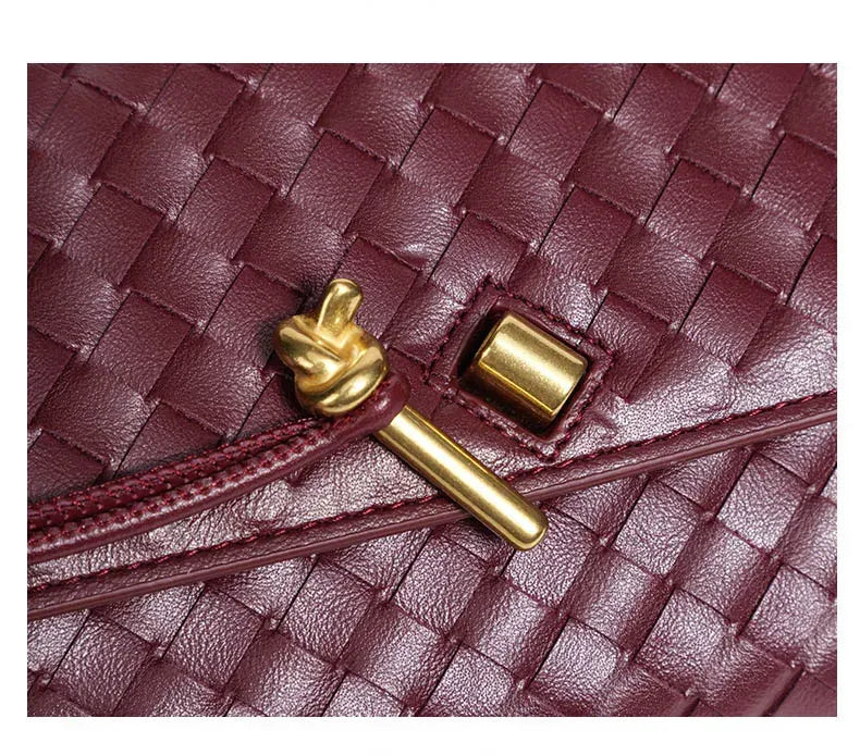 Bolsa Clutch em Tressê Megan