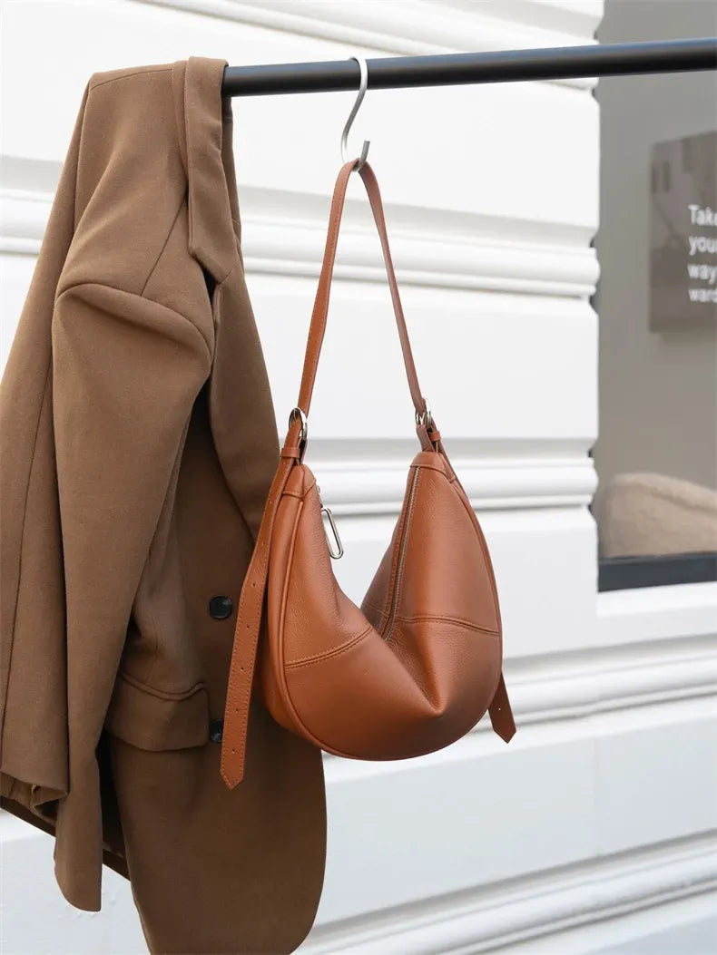 Bolsa de Ombro Hobo em Couro Túlia