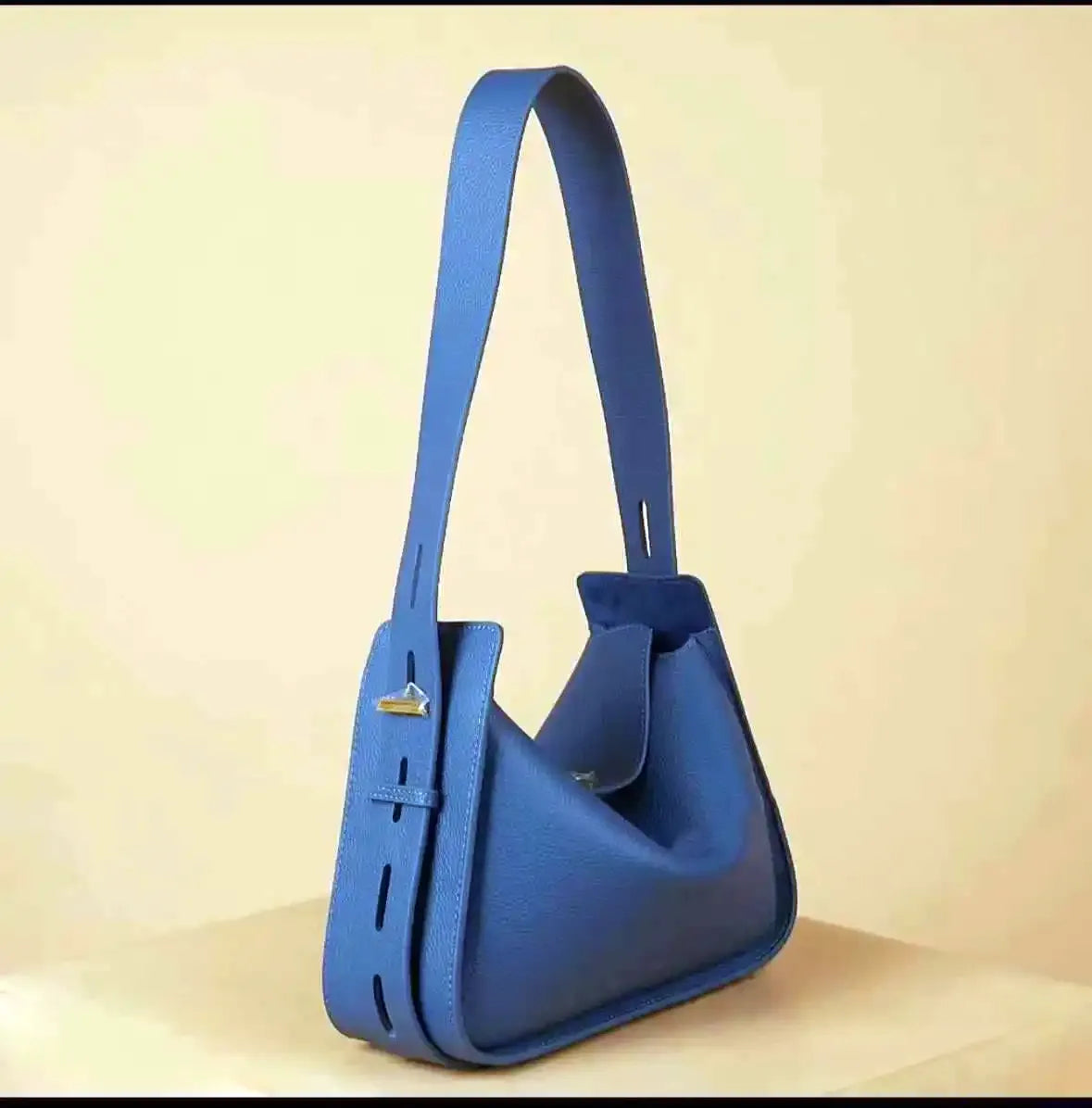 Bolsa em Couro Macio Selene