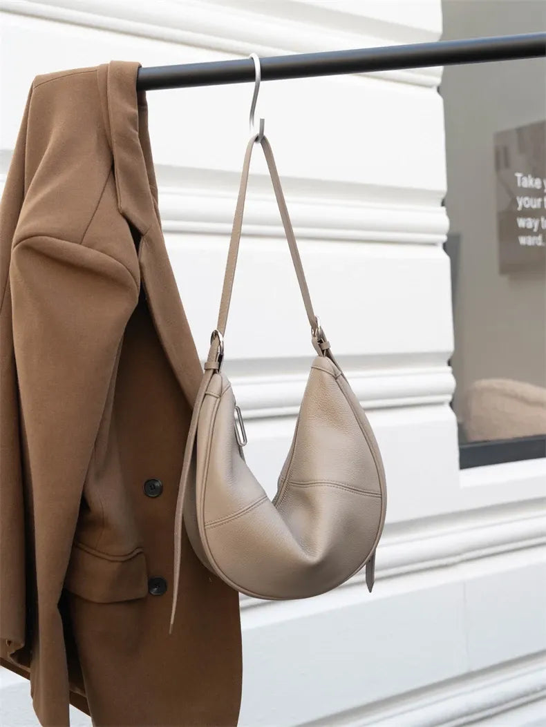 Bolsa de Ombro Hobo em Couro Túlia