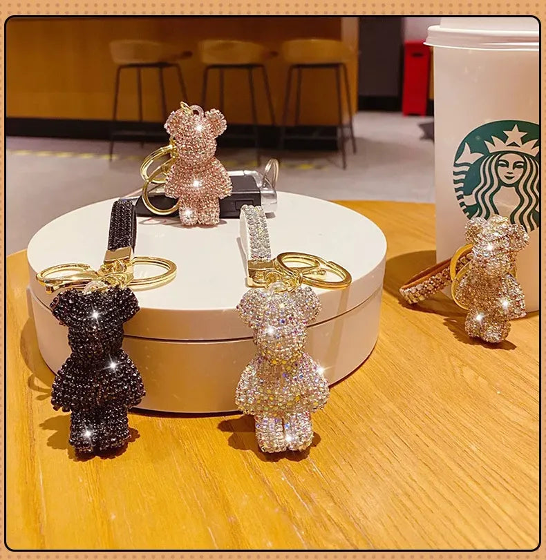 Pingente/Chaveiro de Bolsa Ursinho e Brilhantes